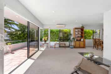 15 Perendale Close, Somerville