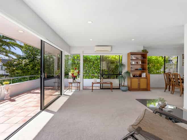 15 Perendale Close, Somerville