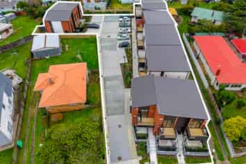 12 Humphreys Place, Mangere