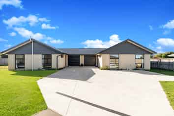 15 & 17 Rolleston Drive, Rolleston