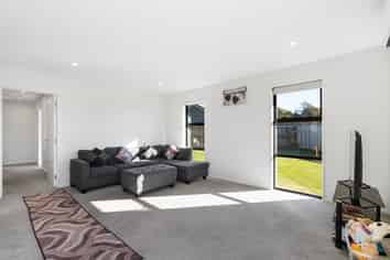 15 & 17 Rolleston Drive, Rolleston