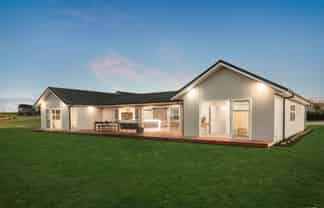 257C Karioitahi Road, Waiuku