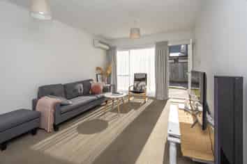 4/53 Brockworth Place, Riccarton