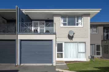 4/53 Brockworth Place, Riccarton