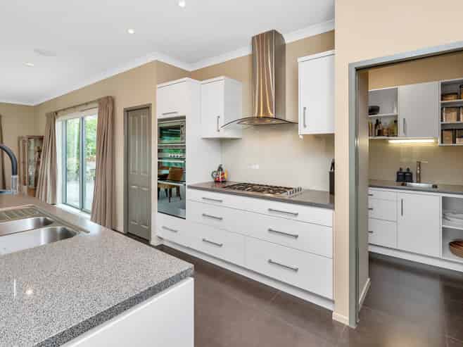 4 Tullamore, Maunu