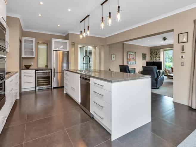 4 Tullamore, Maunu