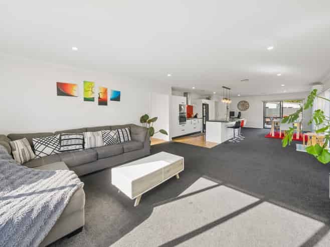 17 Te Kaeaea Crescent, Trentham