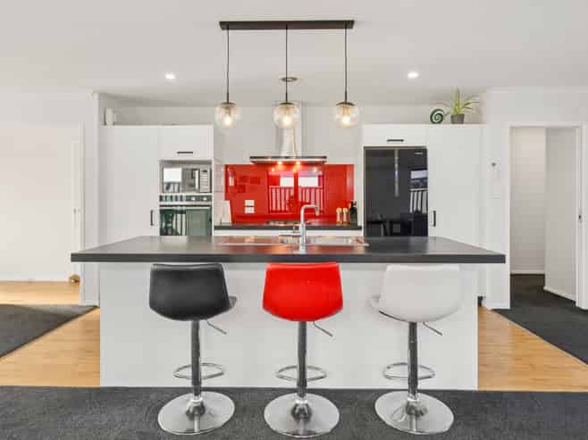 17 Te Kaeaea Crescent, Trentham