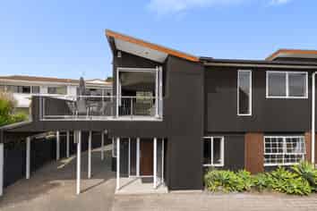 23B Beach Road, Otumoetai