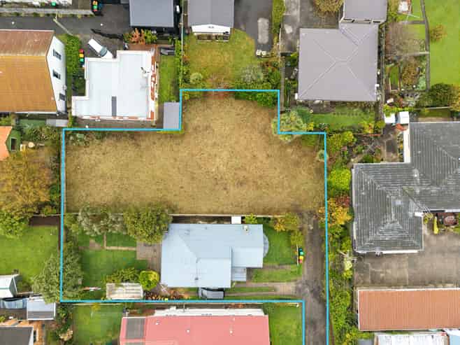 26 & 26B Ings Avenue, Saint Clair