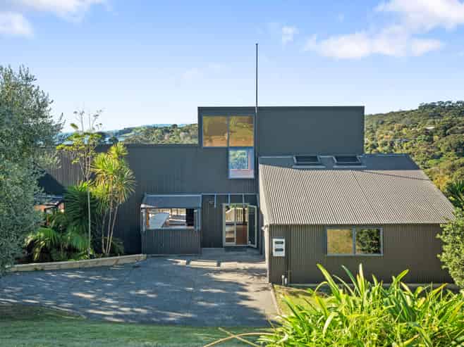 31 Marine View Road, Onetangi