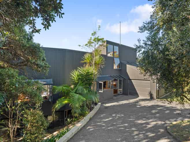31 Marine View Road, Onetangi