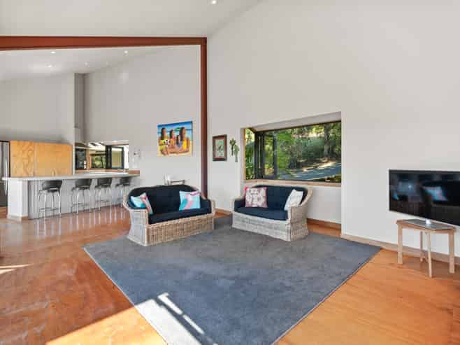 31 Marine View Road, Onetangi