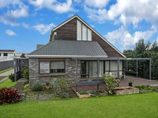 112 Edinburgh Street, Pukekohe