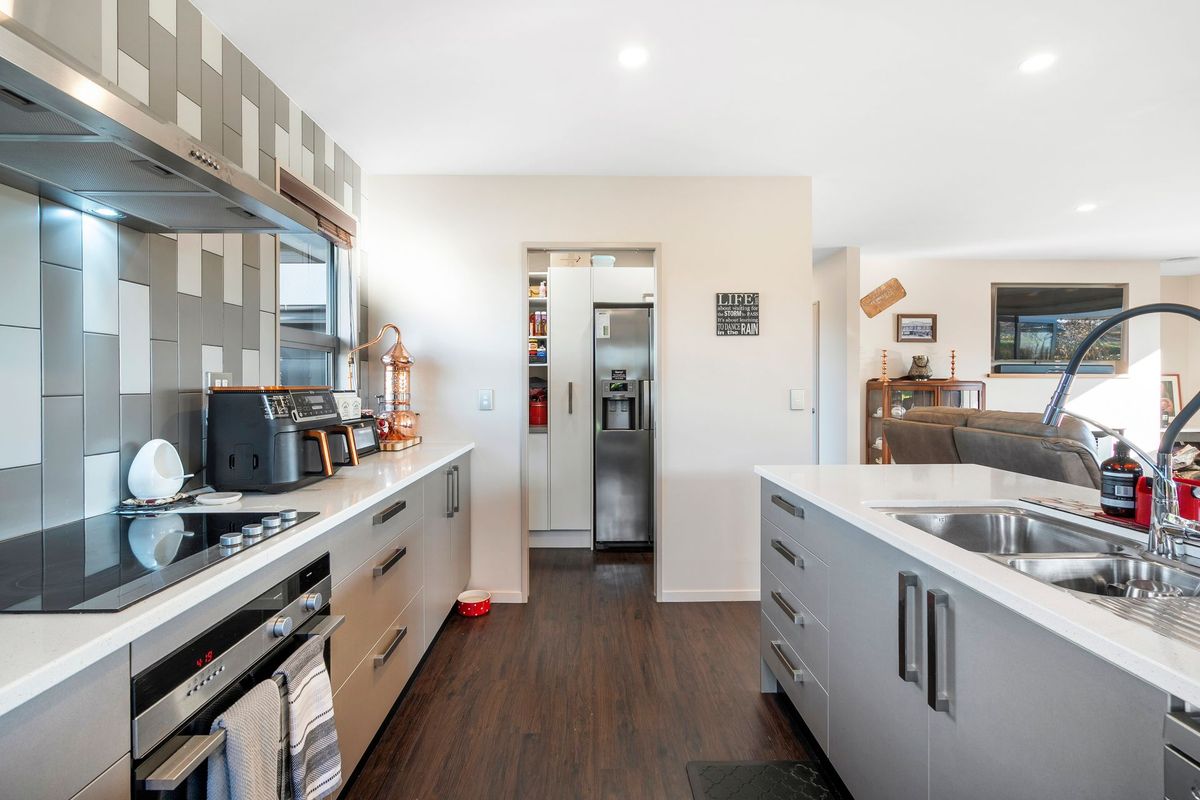 Lifestyle Living with Real Garaging - Ansicht 6
