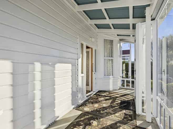 37 Mornington Road, Mornington
