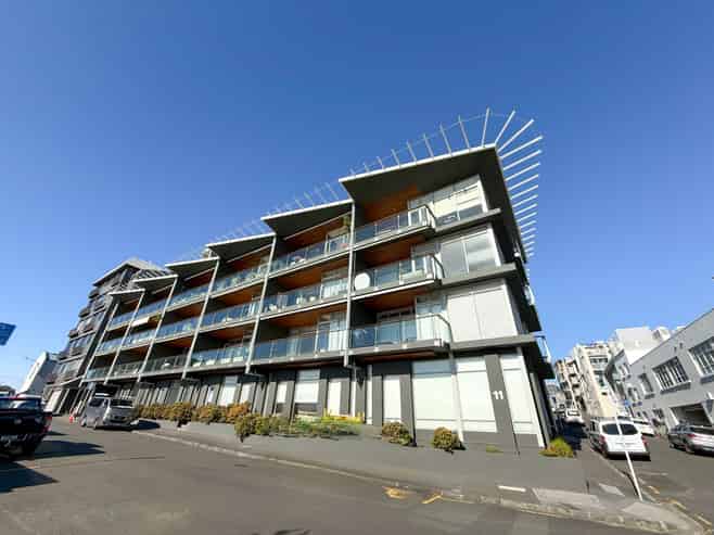 2D/11 Augustus Terrace, Parnell