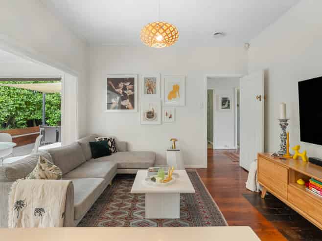 2/3 Haig Avenue, Three Kings