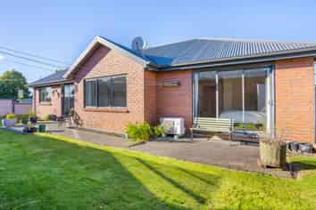 12  Essex Street, Winton