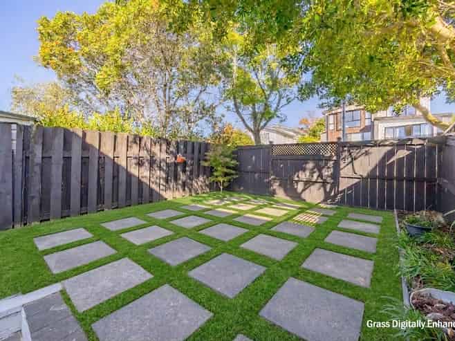 3/28 Hawkins Street, Meadowbank