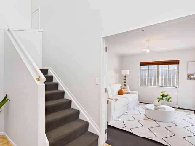 1/8 Alicia Road, Somerville