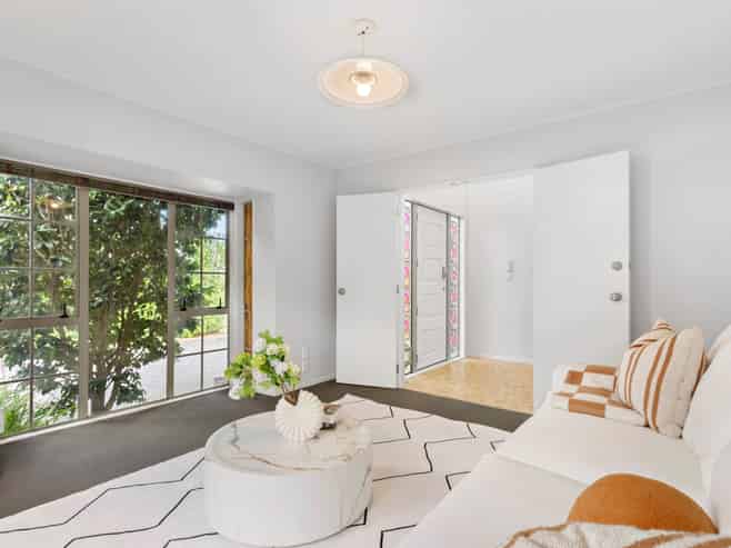 1/8 Alicia Road, Somerville