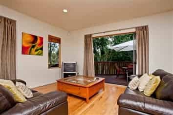 190B East Coast Road, Castor Bay