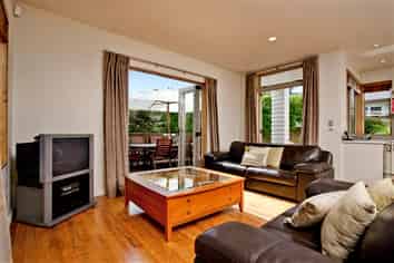 190B East Coast Road, Castor Bay