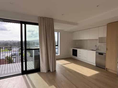 403/2B Te Ara Taurapa, Point Chevalier