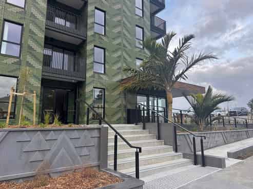 403/2B Te Ara Taurapa, Point Chevalier