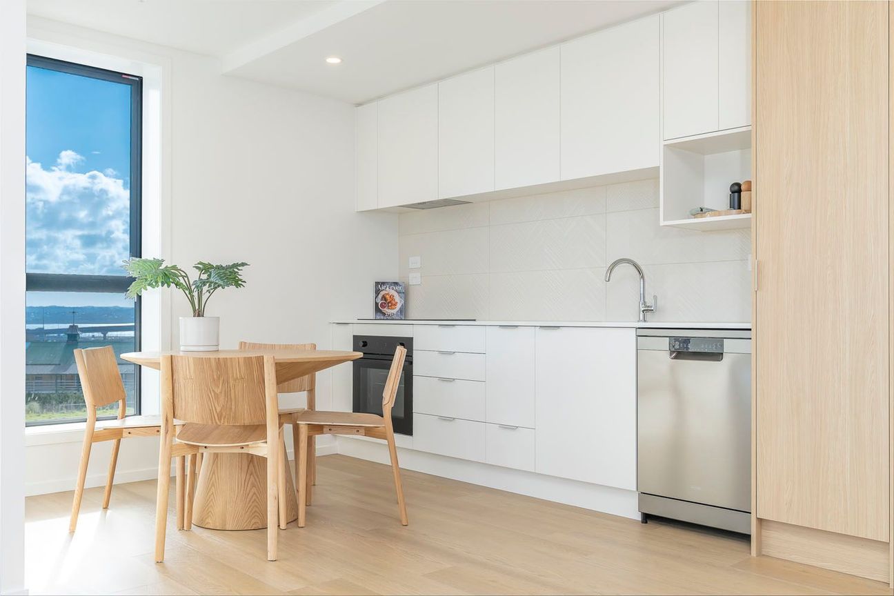 NE corner apartment with beautiful Akld City view - Ansicht 5