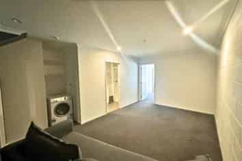 17/46 Carlos Drive, Flat Bush