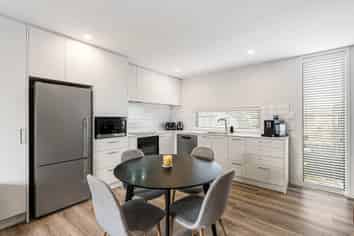 40D Titirangi Road, New Lynn