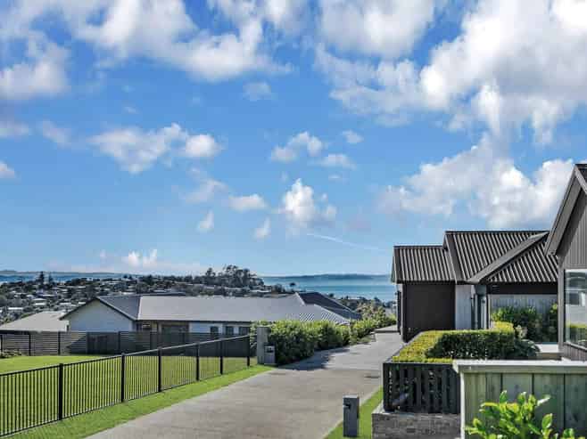 27 Anehana Place, Stanmore Bay