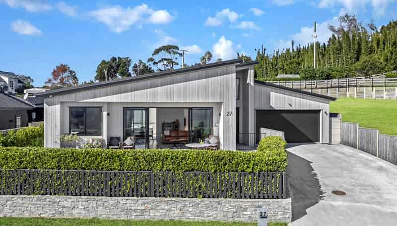 27 Anehana Place, Stanmore Bay