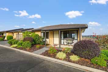 20/197 Royal Road, Massey