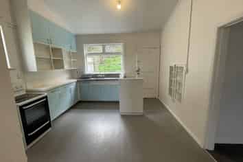 Upper Unit/98 Rolleston Street, Mount Cook