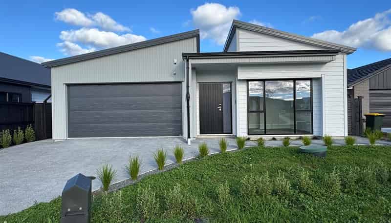  13 Arahi Road, Clevedon