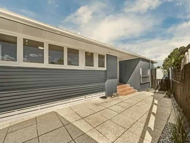 9 Rata Street, Waiuku