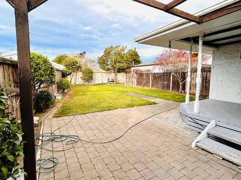 8 Teesdale Street, Burnside