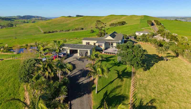 292 Bradley's Landing East Rd, Arapohue