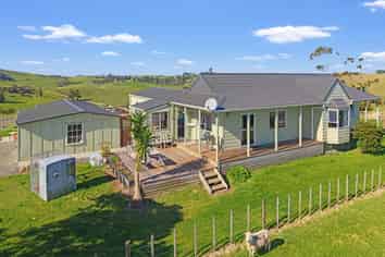 292 Bradley's Landing East Rd, Arapohue