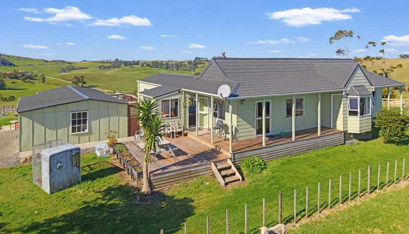 292 Bradley's Landing East Rd, Arapohue
