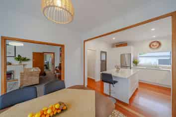 Hawkes Bay - Address withheld