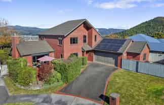 17 Garrett Place, Riverstone Terraces