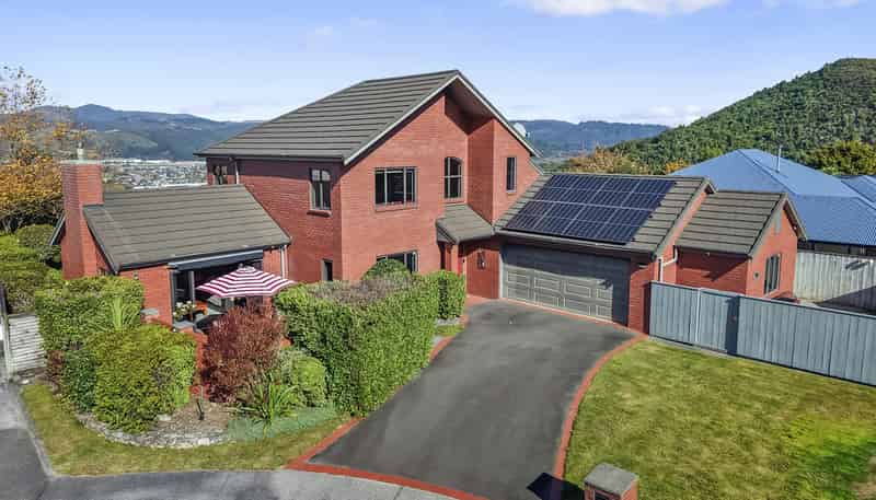 17 Garrett Place, Riverstone Terraces