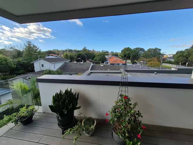 303/2A Raurenga Avenue, Royal Oak