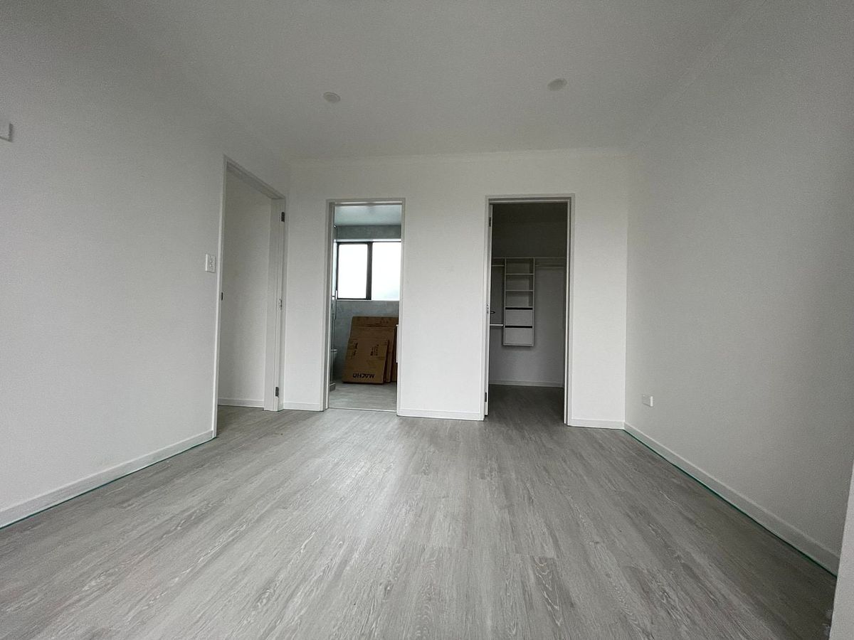 Brand new home with a big lounge and kitchen - Mehr