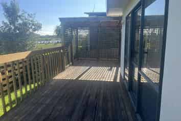 482 b East Coast Road, Mairangi Bay