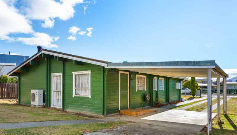 34 Black Peak Road, Omarama